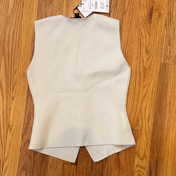 Zara Knit Vest - Picture 3 of 4